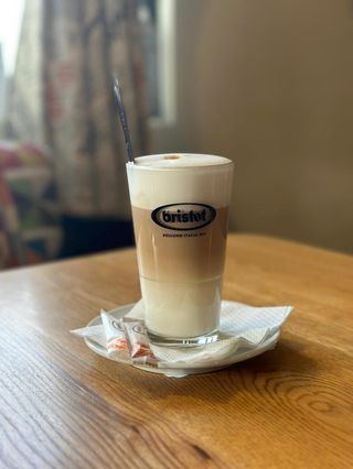 Latte macchiatto