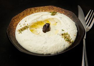 Labneh cu mentă și usturoi - Cremă de iaurt