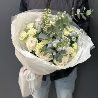 Авторський букет квітів 8