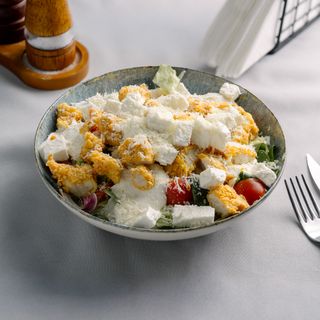 Salată crispy