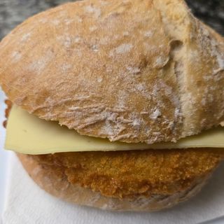 Hamburguesa de pollo con queso
