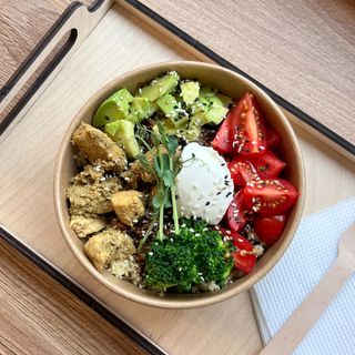 XL боул №2 з кус-кусом, овочами та куркою