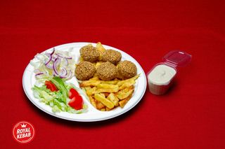 Falafel la farfurie