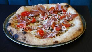 Pizza Toscana Ø 32cm