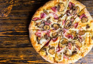 Prosciutto e funghi