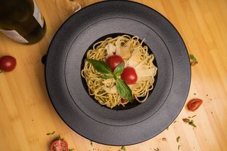 Спагети с босилково песто (300г)