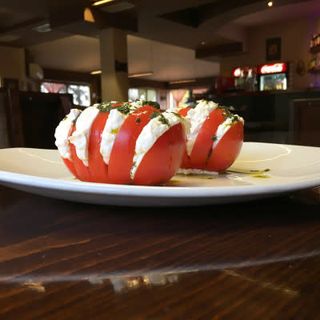 Салата Изразителна