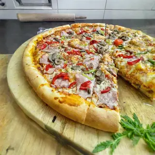 Anatoli pizza