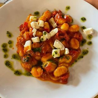 Gnocchi alla pizzaiola