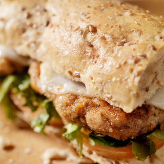 Bocadillo De Escalopines De Ternera Asturiana Al Cabrales