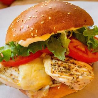 Grilled chicken burger