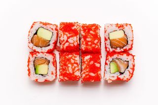 Salmon avocado maki