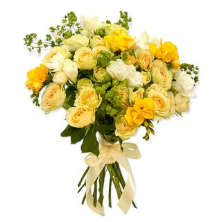 Trandafiri si frezii in buchet