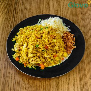 Ryż smażony z kurczakiem