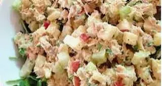 Ensalada De Pimientos Con Atún