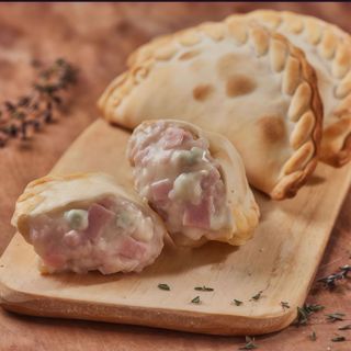 Empanada De Bacon Y Parmesano (1 Ud.)