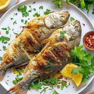 Dorada Frita Con Guarnición