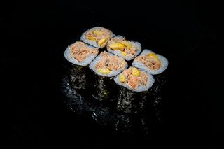 Hoso Maki De Salmón Sakura