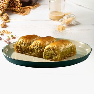 Ankara svežanj baklava sa pistacijama
