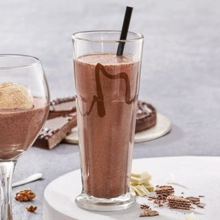 Czekolada Biała Mrożona z Torcikiem Wedlowskim (R) 250 ml