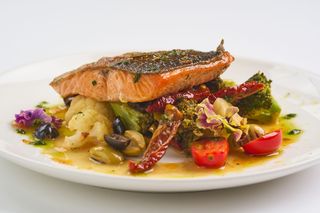 Форель Медитеранео с овощами  (330г)