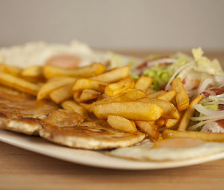 Plato combinado de pollo