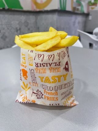 Patatas Fritas Con Salsa