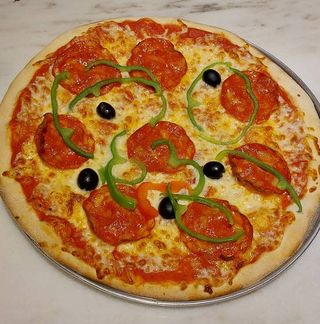 Pizza de Chouriço (Média)