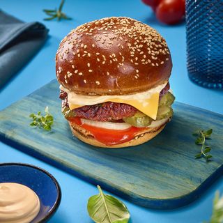 Бургер із яловичиною 210г