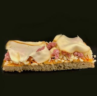 Salsiccia speziata e provola