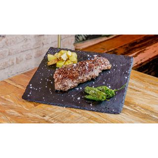 Lomo bajo +300 gr. con patatas (plato)