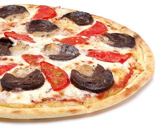 Пицца "Казахстан" с казы 7 шт соусом барбекю 