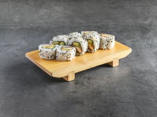 California  Pollo katsu y aguacate 