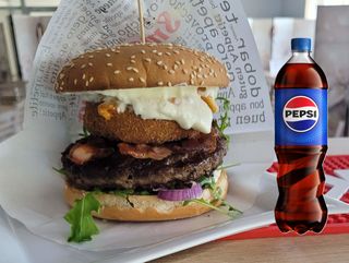 Burger drwala + Pepsi 0,5l