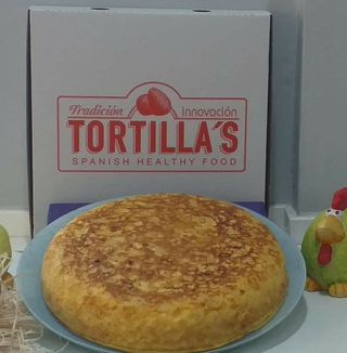 Tortilla De Patatas Con Tres Quesos Y Orégano (Entera)