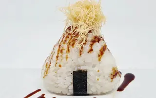 O1.Onighiri spicy sake