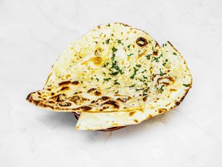 Garlic naan