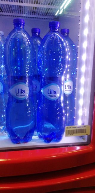 Acqua frizzante grande 