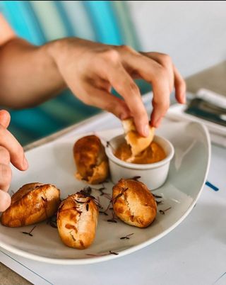 Міні-пиріжки з м'ясом (200г)