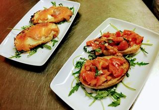 Bruschetti al salmone