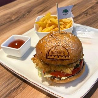 ქათმის ბურგერი