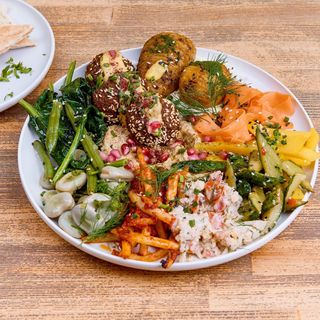 LETNI TALERZ (VEGAN, opcjonalnie GF)