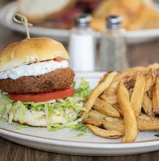 Falafel burger