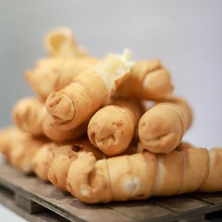 Ración de Tequeños de queso (para compartir) 12 unds