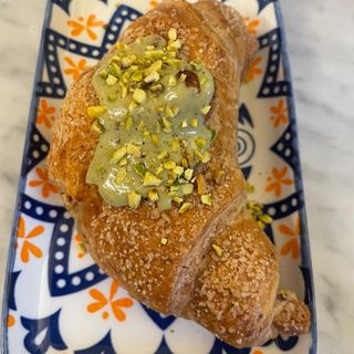 Brioche farcita con pistacchio di bronte