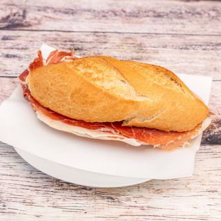 Bocadillo Serrano