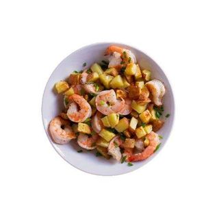 Langostinos Con Patatas Y Ensalada