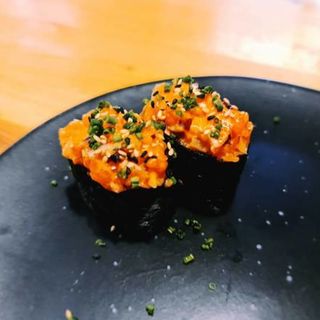 Gunkan Spicy Salmón