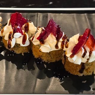 143 Hosomaki fragola fritto