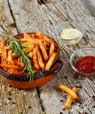 Papas Fritas Con Sal Y Pimienta